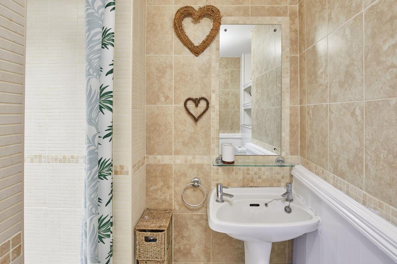 Host & Stay - The Duck Pond Дарем Екстер'єр фото